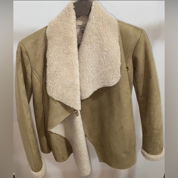 Aéropostale Faux Suede Sherpa Lined Jacket - Picture 9 of 9